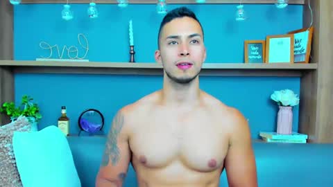 Snapshot of juan_muscle chatting on February 26, 2025, 1:21 am juan_muscle online show from February 26, 2025, 1:21 am