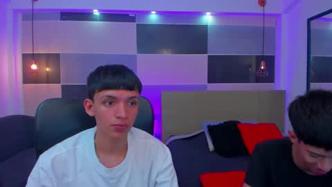 Snapshot of juan_nd_steven chatting on January 31, 2025, 5:09 am JuanSteven online show from January 31, 2025, 5:09 am
