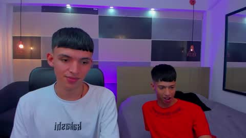 Snapshot of juan_nd_steven chatting on February 28, 2025, 7:58 am JuanSteven online show from February 28, 2025, 7:58 am