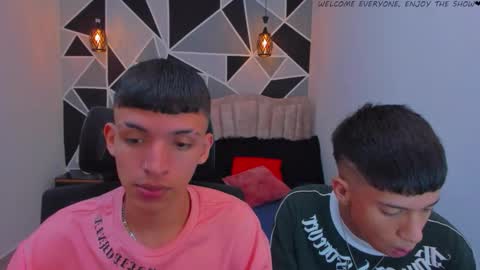 Snapshot of juan_nd_steven chatting on November 29, 2025, 4:04 am JuanSteven online show from November 29, 2025, 4:04 am