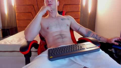 Snapshot of juan_prior chatting on November 20, 2025, 4:45 am JUAN online show from November 20, 2025, 4:45 am