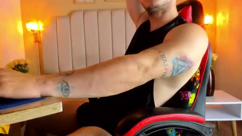 Snapshot of juan_prior chatting on November 29, 2025, 1:14 pm JUAN online show from November 29, 2025, 1:14 pm