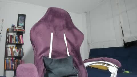 Snapshot of juanisimo_ chatting on September 21, 2025, 11:28 pm JUANISIMO online show from September 21, 2025, 11:28 pm