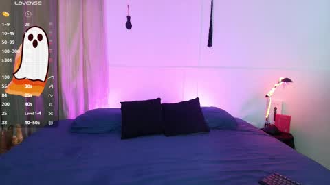 Blue online show from October 29, 2025, 4:09 pm