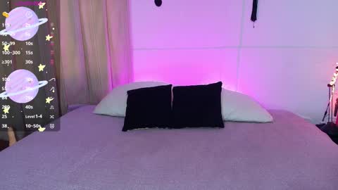 Blue online show from November 11, 2025, 3:45 pm