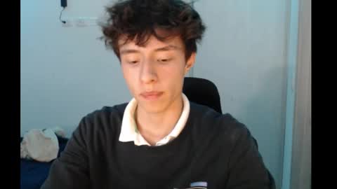 juanmres online show from November 18, 2025, 5:12 am