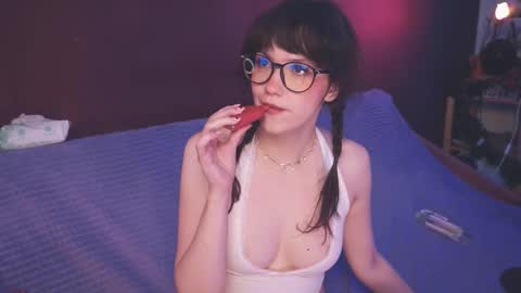 Snapshot of juby_yubi chatting on December 3, 2024, 4:50 pm Arina online show from December 3, 2024, 4:50 pm