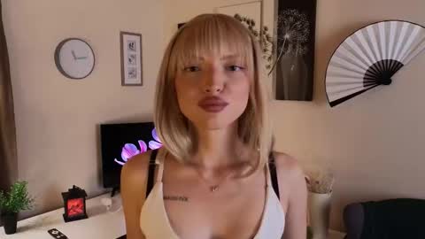 Snapshot of judith_belly chatting on November 5, 2025, 11:21 am Eva online show from November 5, 2025, 11:21 am