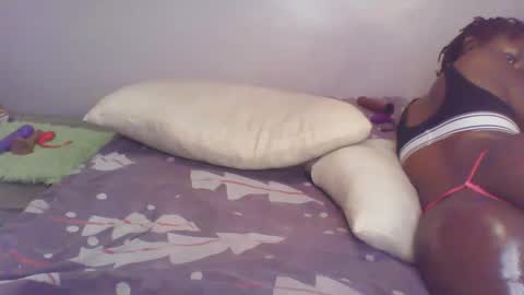 Snapshot of juicy_assgamma chatting on September 30, 2025, 2:38 am juicyass online show from September 30, 2025, 2:38 am