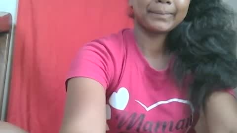 Snapshot of juicy_pretty chatting on December 2, 2024, 8:41 am stellah online show from December 2, 2024, 8:41 am