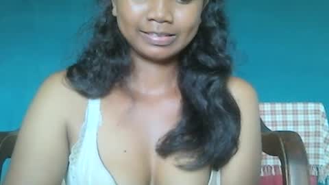 Snapshot of juicy_pretty chatting on January 16, 2025, 8:43 am stellah online show from January 16, 2025, 8:43 am