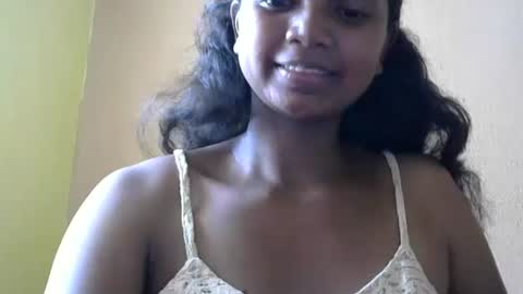 Snapshot of juicy_pretty chatting on March 1, 2025, 12:23 pm stellah online show from March 1, 2025, 12:23 pm