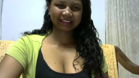 Snapshot of juicy_pretty chatting on September 30, 2025, 1:32 am stellah online show from September 30, 2025, 1:32 am