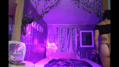 juicyjayxxx69 online show from November 22, 2025, 3:27 am