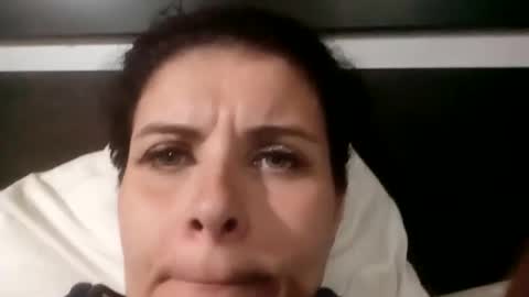 Snapshot of juicymommies chatting on December 3, 2024, 8:38 am Darklover1987 online show from December 3, 2024, 8:38 am