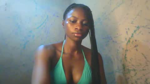 Snapshot of juicypiexx chatting on October 6, 2025, 3:53 pm juicypiexx online show from October 6, 2025, 3:53 pm