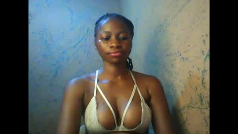 juicypiexx online show from November 28, 2025, 3:09 am