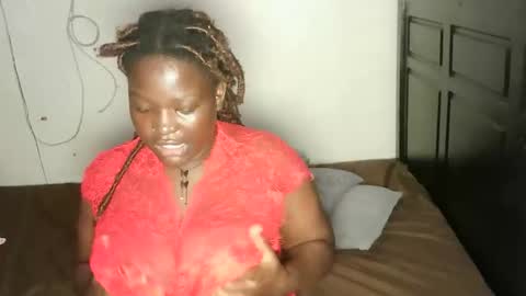 juicyslurrt online show from November 12, 2025, 6:19 pm