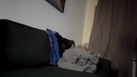 juicystraw online show from October 10, 2025, 9:52 am