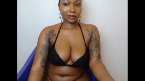 Snapshot of juicyxpink chatting on March 5, 2025, 4:57 pm juicyxpink online show from March 5, 2025, 4:57 pm