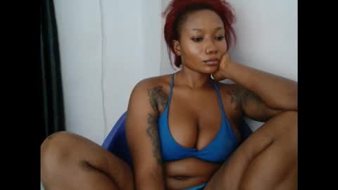 Snapshot of juicyxpink chatting on September 17, 2025, 1:18 am juicyxpink online show from September 17, 2025, 1:18 am