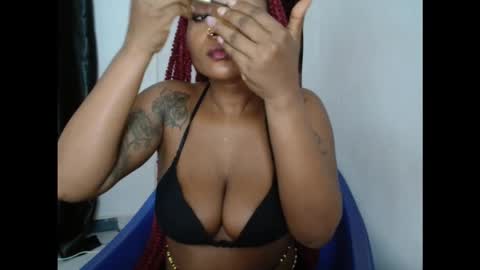 Snapshot of juicyxpink chatting on October 6, 2025, 11:24 pm juicyxpink online show from October 6, 2025, 11:24 pm