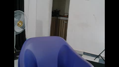 Snapshot of juicyxpink chatting on October 25, 2025, 1:02 am juicyxpink online show from October 25, 2025, 1:02 am