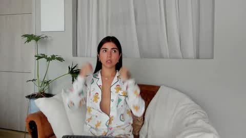 Andry but call me yulieth online show from December 5, 2025, 3:09 pm