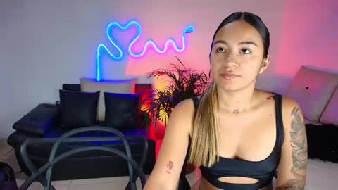 Jules and Gia online show from February 17, 2025, 8:58 pm