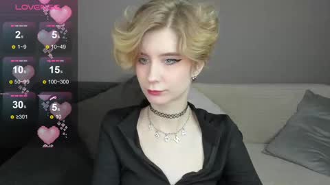 Snapshot of julescrown chatting on February 23, 2025, 1:02 am Jules online show from February 23, 2025, 1:02 am