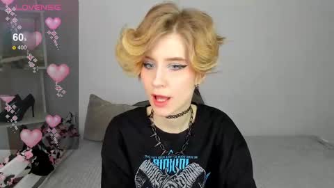 Snapshot of julescrown chatting on March 4, 2025, 4:17 am Jules online show from March 4, 2025, 4:17 am