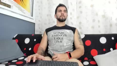 juleslake2 online show from October 30, 2025, 3:08 am