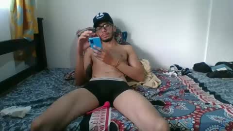 Snapshot of julfigo chatting on December 11, 2024, 11:51 am Julfigo online show from December 11, 2024, 11:51 am