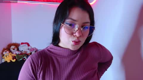 Juliana online show from December 18, 2025, 4:18 am