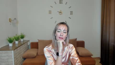 Snapshot of julia__cherry_ chatting on December 8, 2024, 10:52 am julia__cherry_ online show from December 8, 2024, 10:52 am