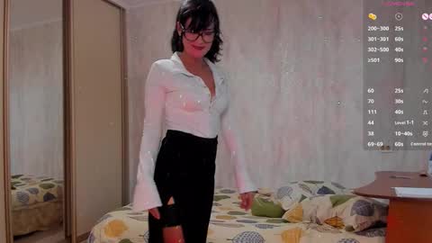 Snapshot of julia_frey chatting on September 24, 2025, 5:44 am Julia online show from September 24, 2025, 5:44 am