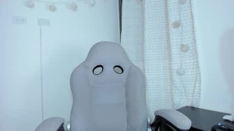 Snapshot of julia_strauns chatting on December 31, 2024, 6:37 am julia_strauns online show from December 31, 2024, 6:37 am