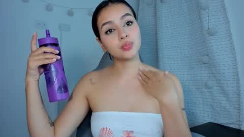 Snapshot of julia_strauns chatting on January 27, 2025, 5:47 am julia_strauns online show from January 27, 2025, 5:47 am