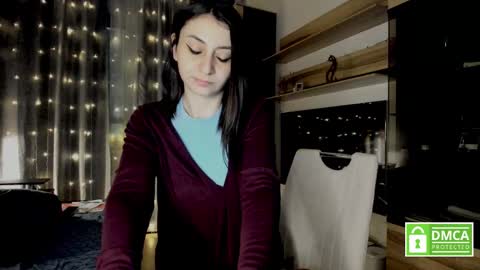 Snapshot of julia_t_mog chatting on February 11, 2025, 2:03 am julia_t_mog online show from February 11, 2025, 2:03 am