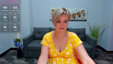 Julia online show from November 1, 2025, 6:59 am