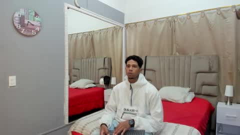 Snapshot of julian_billy chatting on February 3, 2025, 11:42 am julian billy online show from February 3, 2025, 11:42 am