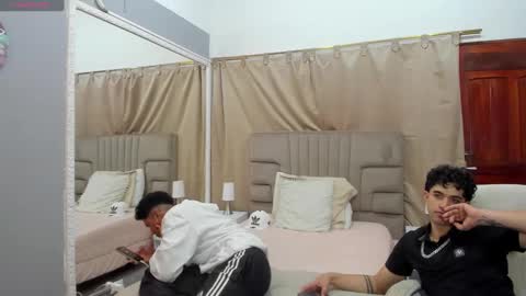 Snapshot of julian_billy chatting on February 19, 2025, 2:34 pm julian billy online show from February 19, 2025, 2:34 pm