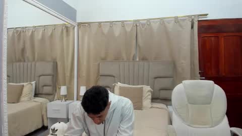 Snapshot of julian_billy chatting on March 9, 2025, 11:25 am julian billy online show from March 9, 2025, 11:25 am