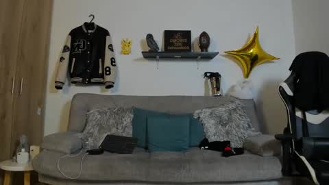 Snapshot of julian_wallace chatting on October 3, 2025, 3:20 pm julian_wallace online show from October 3, 2025, 3:20 pm