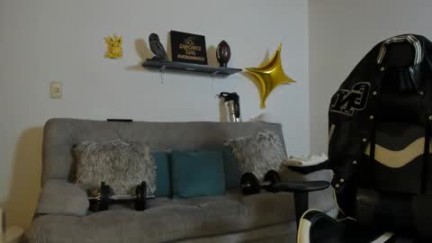 Snapshot of julian_wallace chatting on October 11, 2025, 6:28 pm julian_wallace online show from October 11, 2025, 6:28 pm