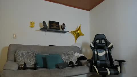 Snapshot of julian_wallace chatting on October 29, 2025, 3:47 pm julian_wallace online show from October 29, 2025, 3:47 pm