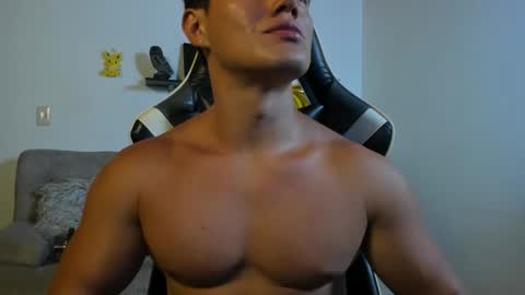 Snapshot of julian_wallace chatting on November 14, 2025, 11:13 pm julian_wallace online show from November 14, 2025, 11:13 pm