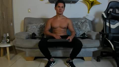 Snapshot of julian_wallace chatting on November 15, 2025, 7:10 pm julian_wallace online show from November 15, 2025, 7:10 pm