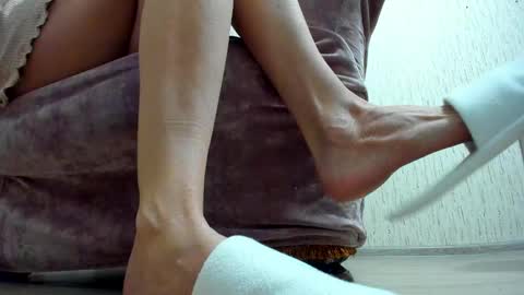 Julia online show from February 15, 2025, 9:49 am