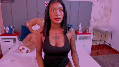 juli online show from December 29, 2024, 2:17 am